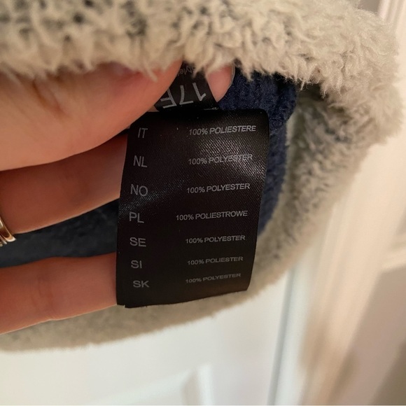 Kuhl Women’s Alska 1/4 Zip Fleece Sweatshirt Sweater Medium Blue Hiking Camping - Picture 9 of 10